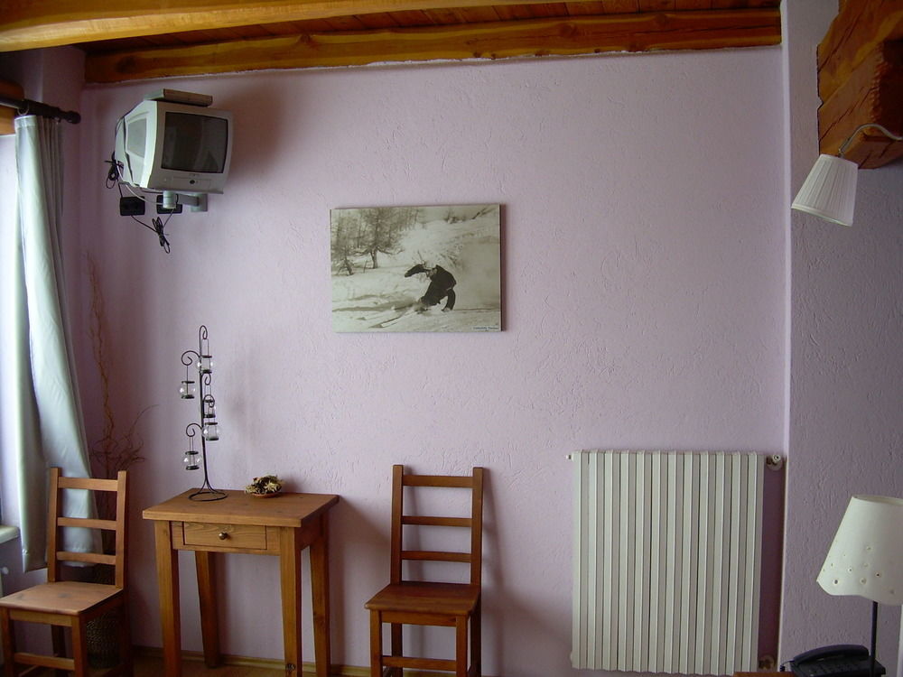 Tana Della Volpe Hotel Sestriere Ngoại thất bức ảnh