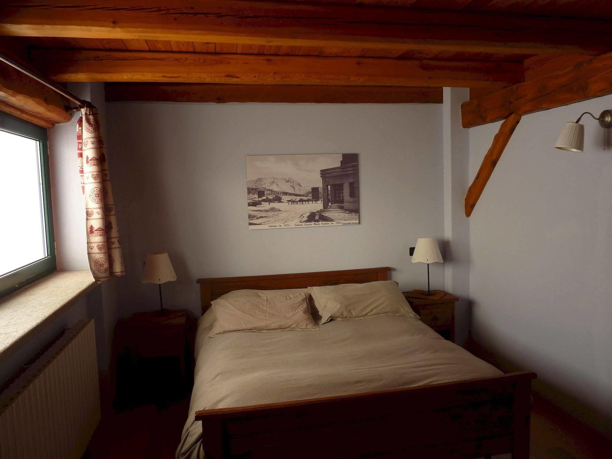 Tana Della Volpe Hotel Sestriere Ngoại thất bức ảnh